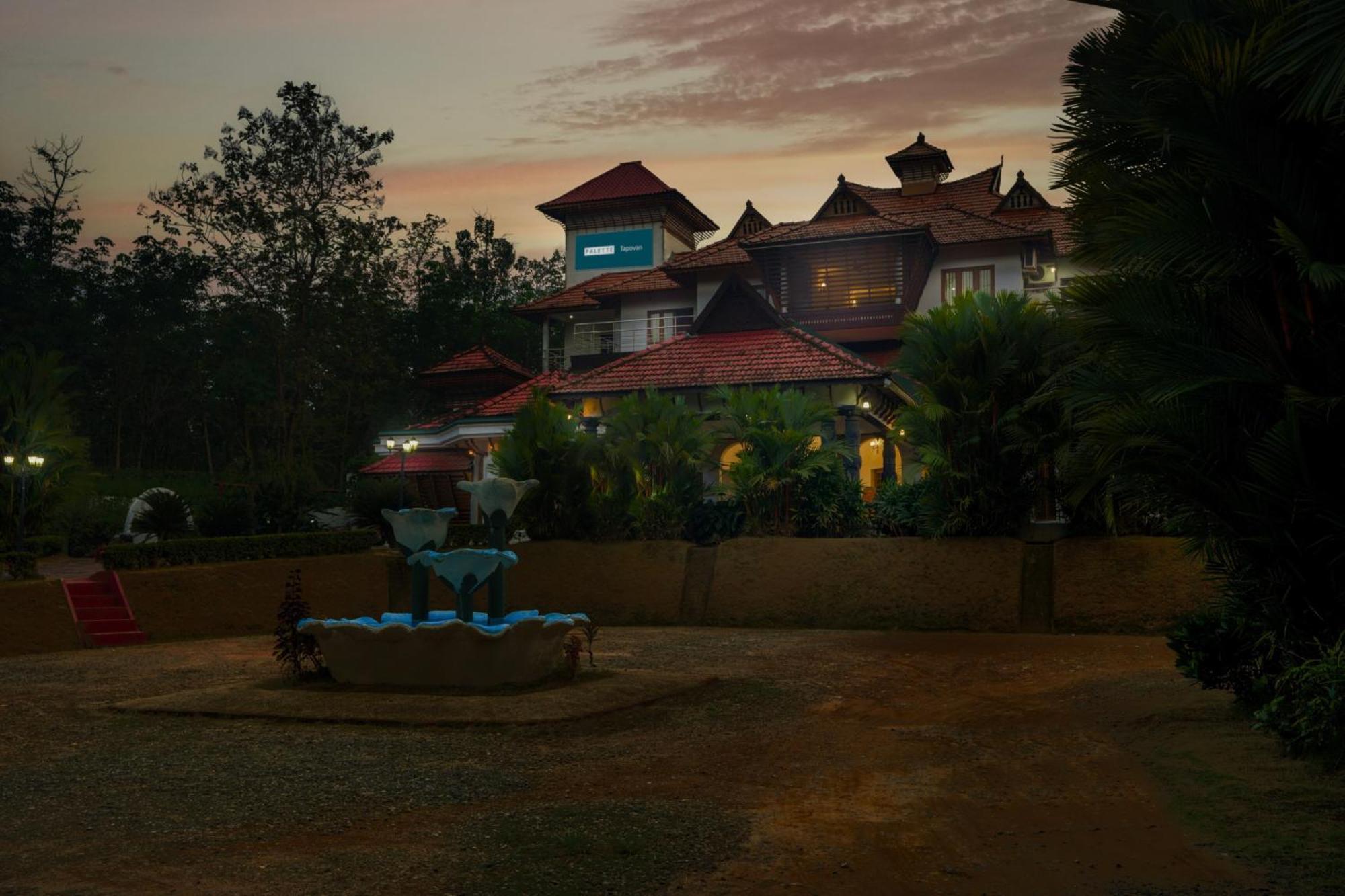 Palette Resorts- Tapovan Green County Thattakad Bagian luar foto