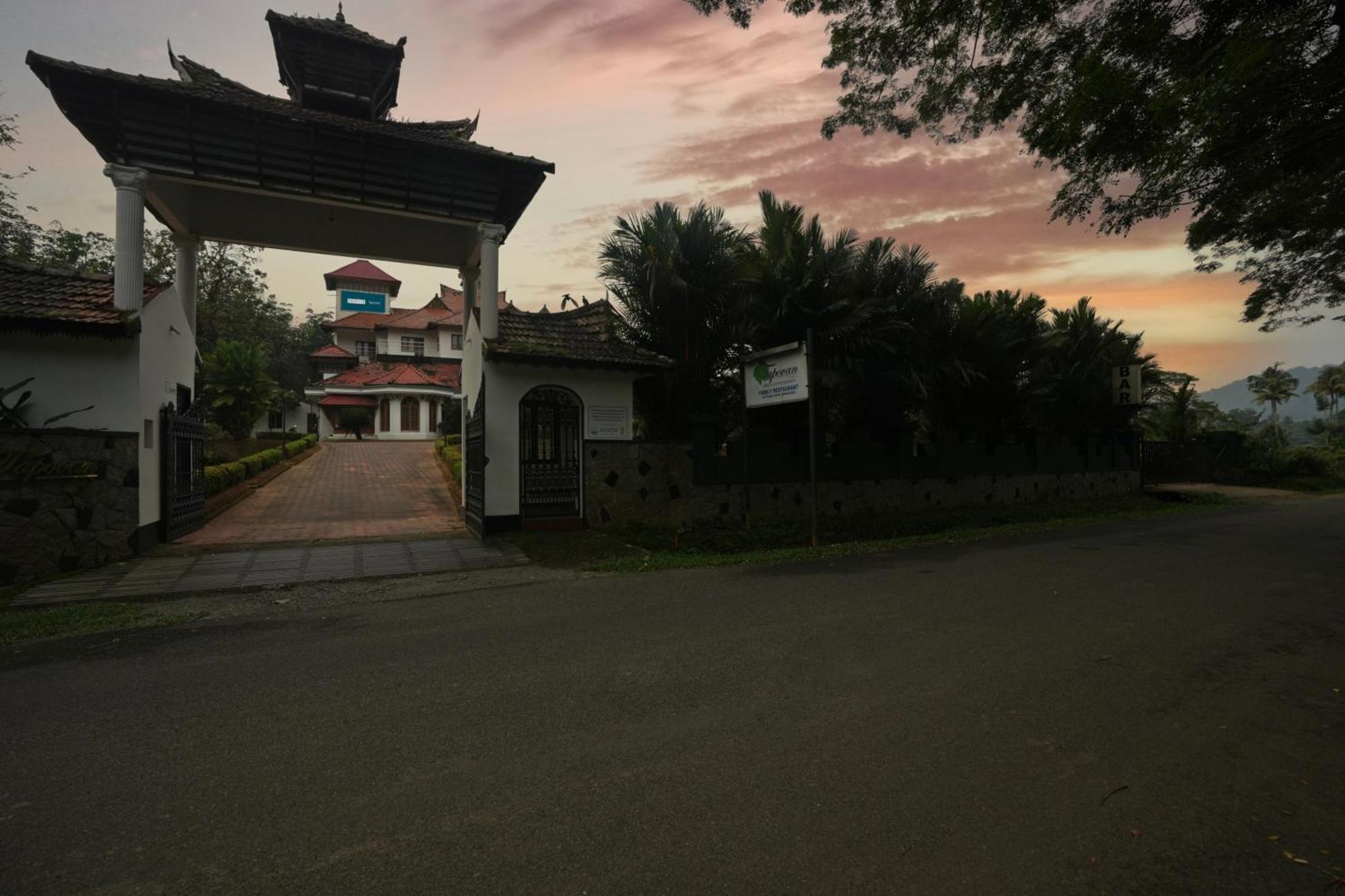 Palette Resorts- Tapovan Green County Thattakad Bagian luar foto