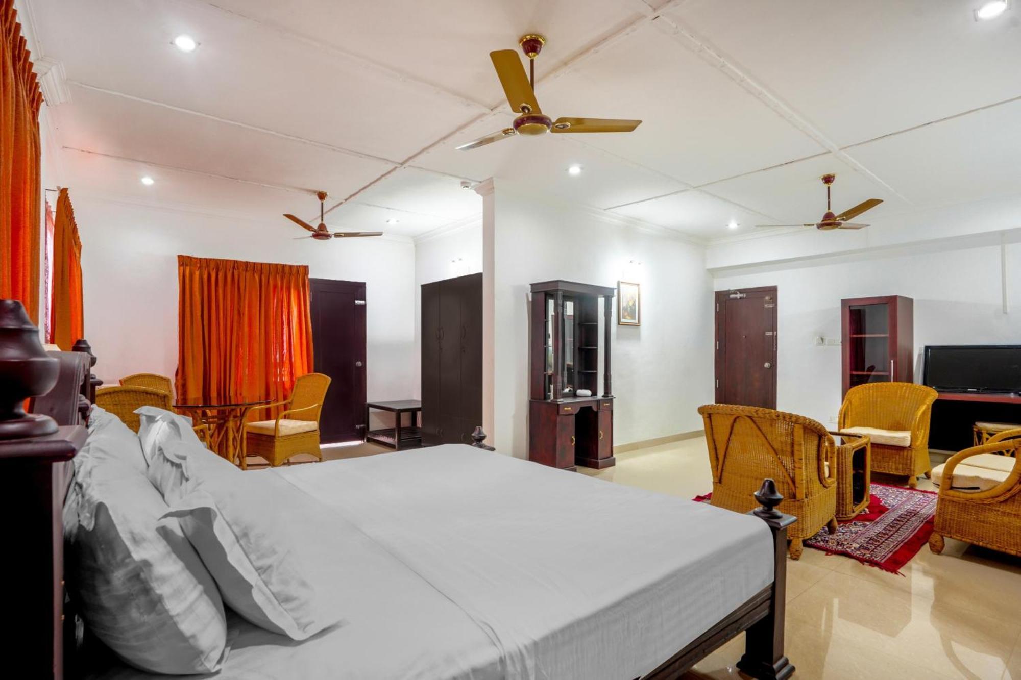Palette Resorts- Tapovan Green County Thattakad Bagian luar foto