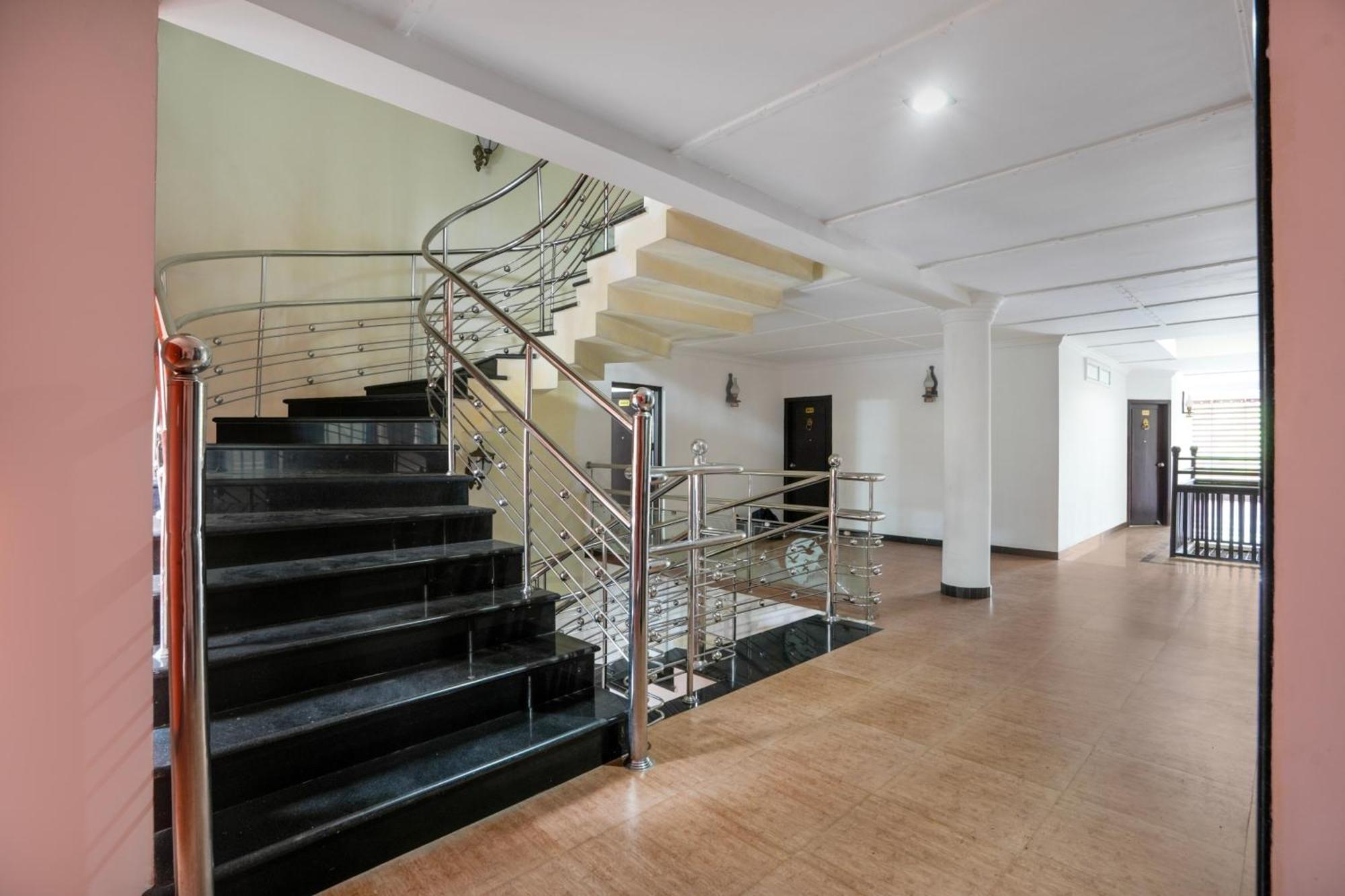 Palette Resorts- Tapovan Green County Thattakad Bagian luar foto