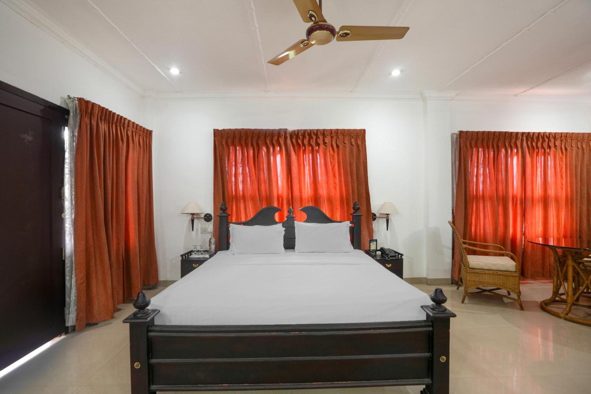 Palette Resorts- Tapovan Green County Thattakad Bagian luar foto