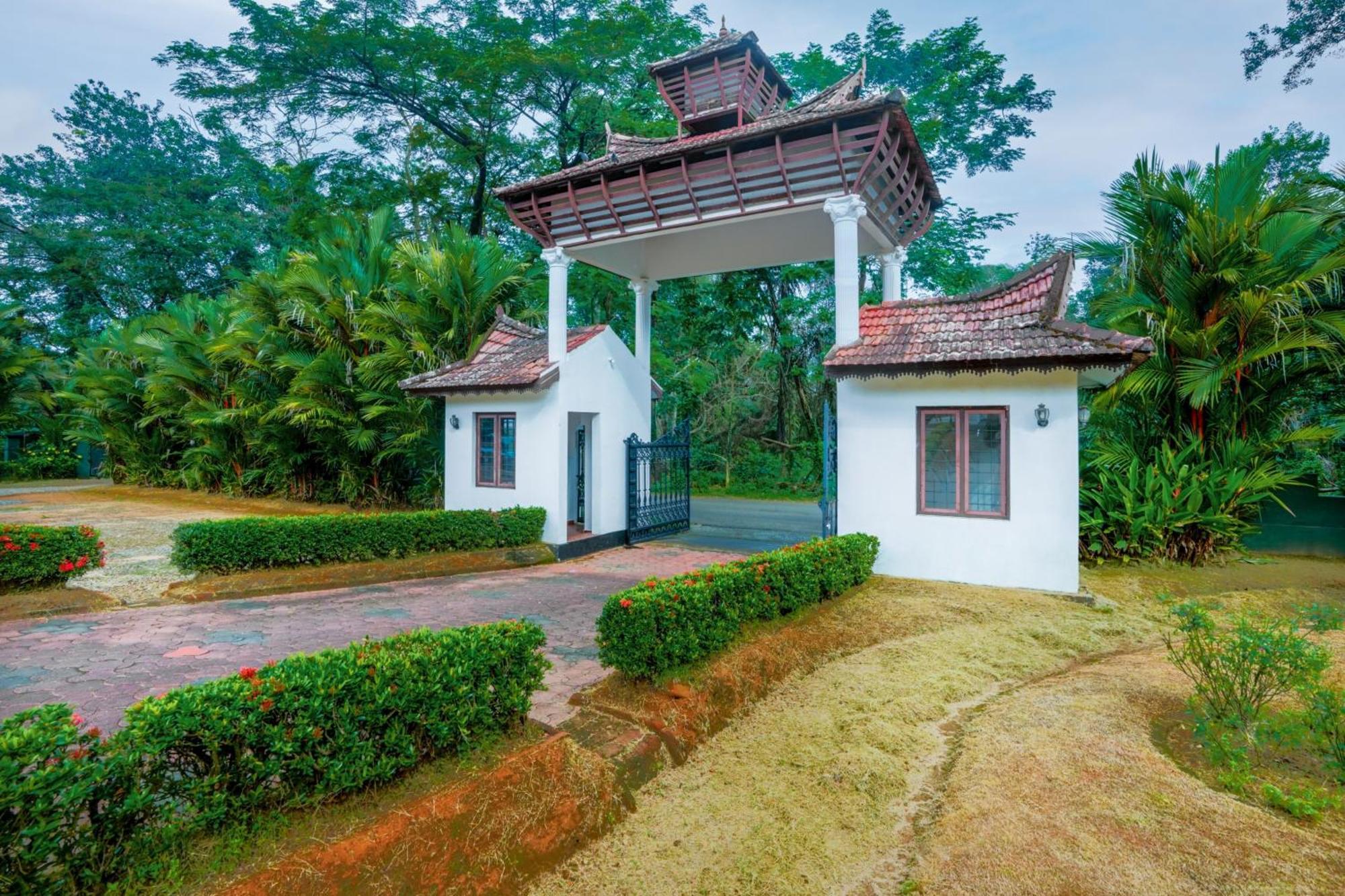 Palette Resorts- Tapovan Green County Thattakad Bagian luar foto